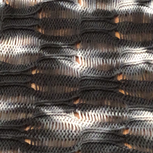 Three shades of gray. 100% cotton crochet sweater. - Picture 3 of 7